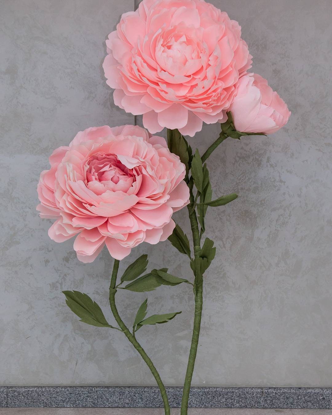 Large paper flowers for wedding decoration. Large paper flowers. Giant  paper flowers. Paper flowers on the stem. Paper peony. 90652 in online  supermarket