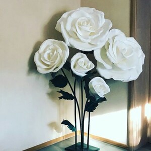 Large paper flowers for wedding. Giant paper flowers for wedding decoration. Bridal shower. Decoration for wedding party. Wall decoration image 4