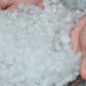 Big Plüsch 10 Pfund Premium Polyesterfaser weiße Fiberfill-Füllung, mäßig dichte und schwere Mischung