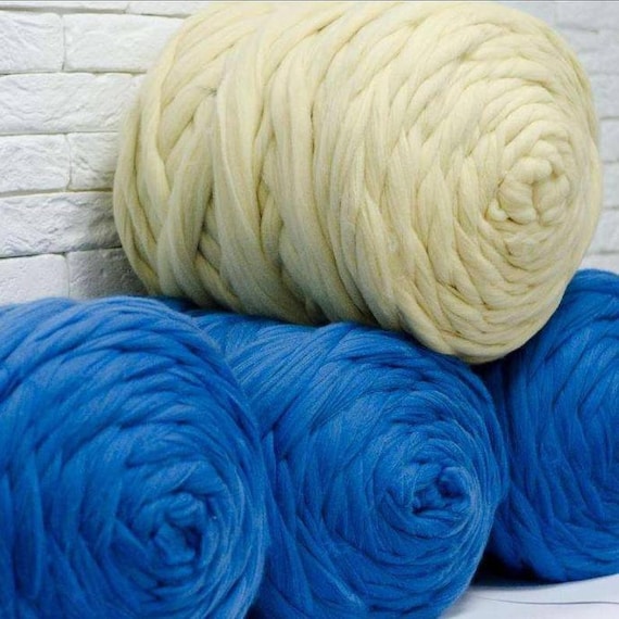  Light Gray Arm Knitting Yarn,1kg/2.2lbs Super Chunky Bulky  Yarn,Chunky Wool Yarn,Hand Knit Yarn,Giant Knit Yarn,Bulky Roving  Yarn,Extreme Knitting for Blanket,Rug,Scarf,Cat Bed