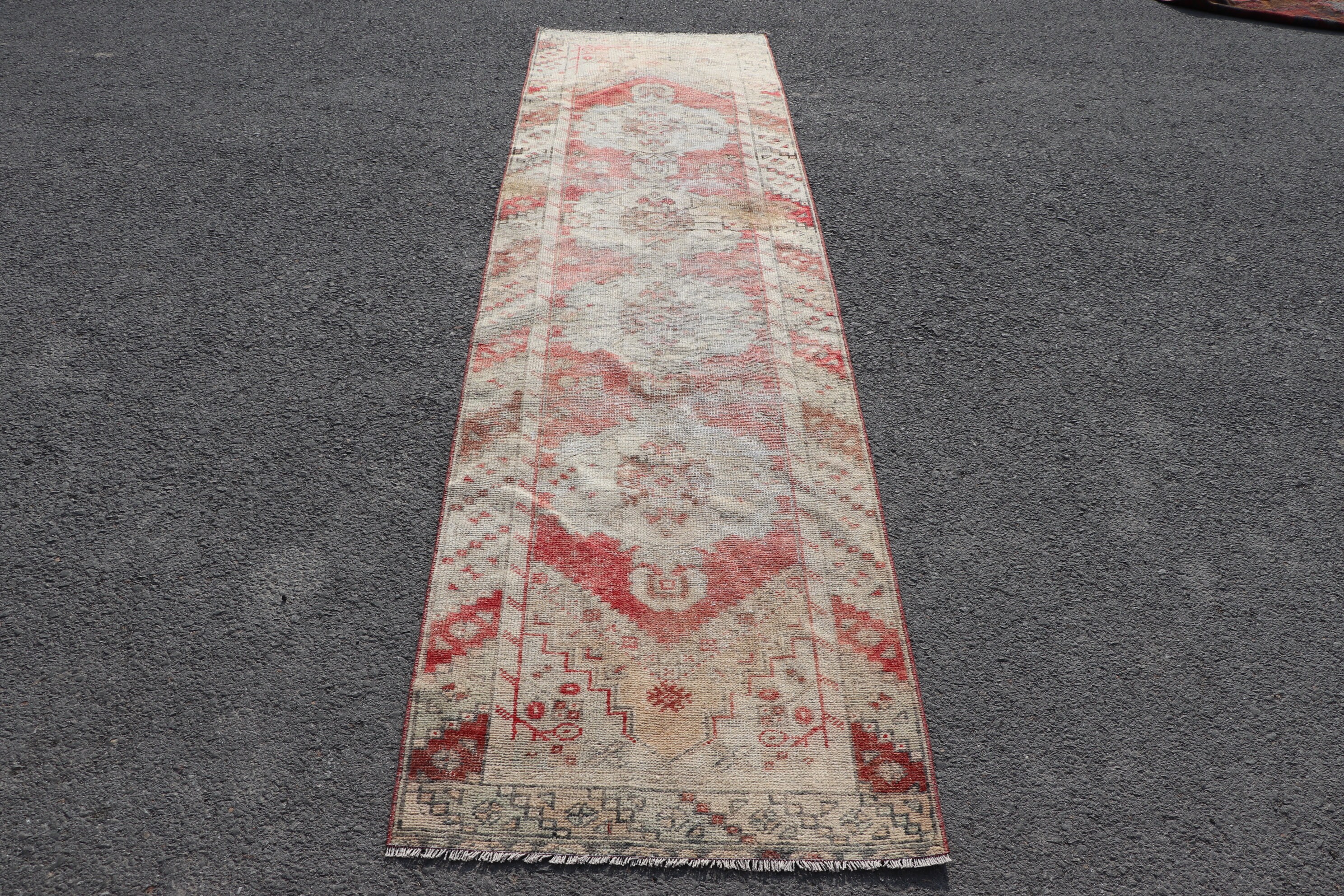 71×142 祈りラグ　赤えんじ　アートラグ　トルコヴィンテージラグ 71×142 祈りラグ 赤えんじ アートラグ トルコヴィンテージラグ | iichi