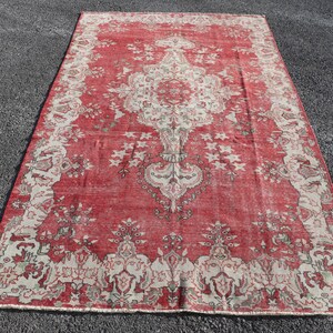 Vintage Turkish Rug, Red Oushak Rug, Distressed Area Rug, Handmade Living Room Decor, Boho Style Carpet, 5x9 ft Large Rug, Floral Pattern
