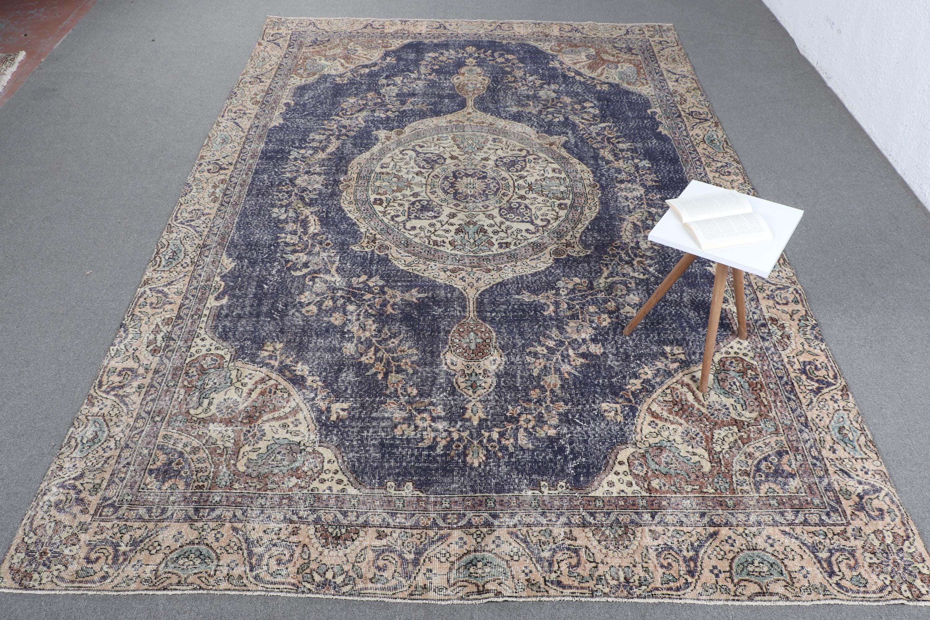 特大ヴィンテージトルコラグ、7.6x11.2フィート、ネイビーメダリオン
