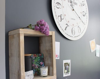 Hanging frame - shelf - solid wood block