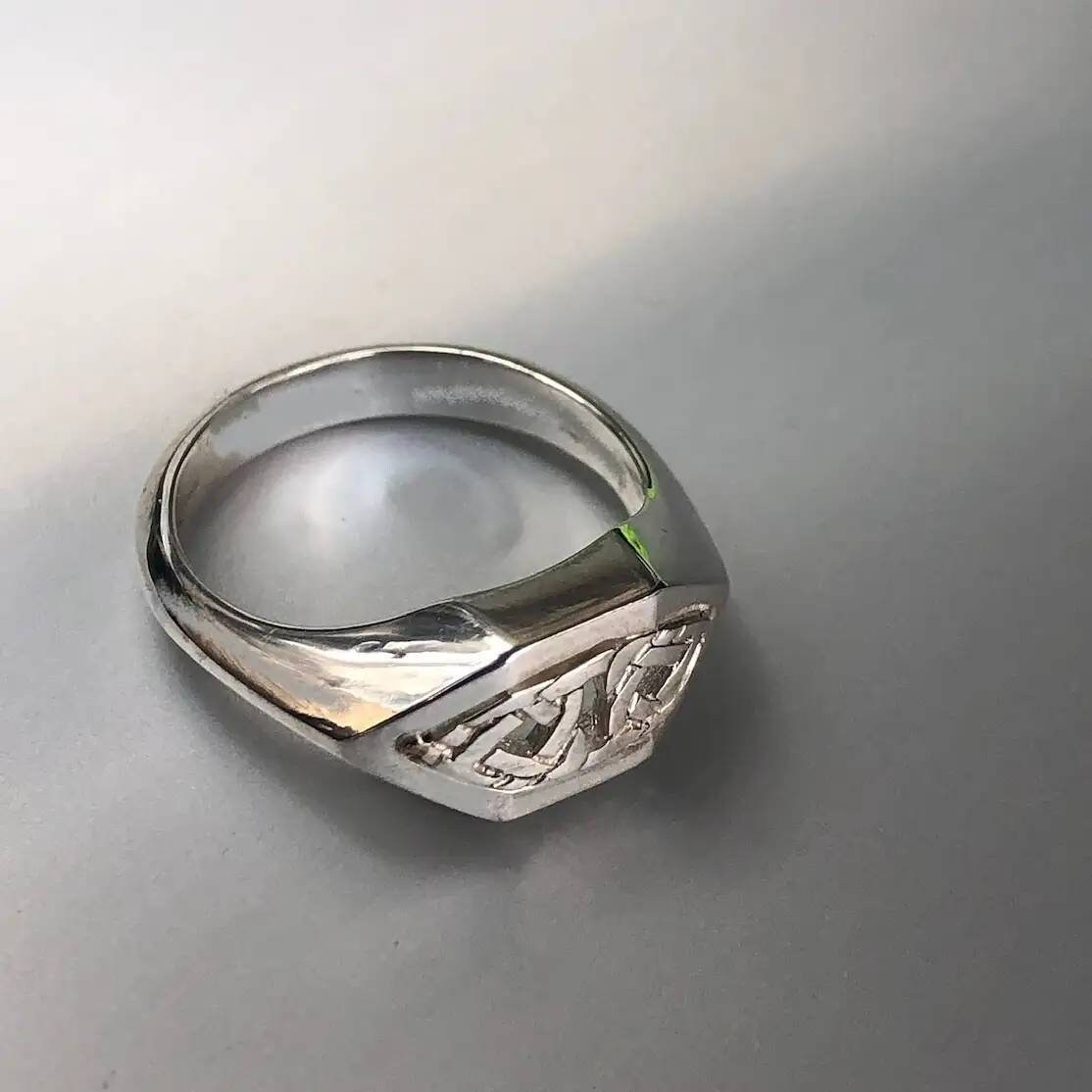 Pinkie Ring in Gold; Celtic Patterns Fine Jewellery; Celtic Knots Ring ...