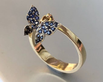 Anillo de mariposa zafiro en oro; Anillo de zafiro y diamantes; Anillo de encanto de mariposa con zafiros naturales y diamante negro; Anillo de zafiro