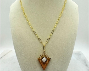 Daffodil Necklace