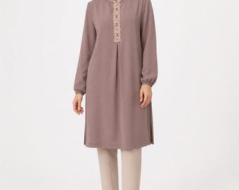 Modest Embroidered Tunic for Women, Long Sleeve Muslim Tunic Top, Knee Length Modest Blouse, Elegant Islamic Clothing, Loose Fit Tunic