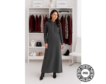AMAL MUSLIM. Vestido largo con capucha en punto de mezcla de algodón. EE. UU. Modelo 24.