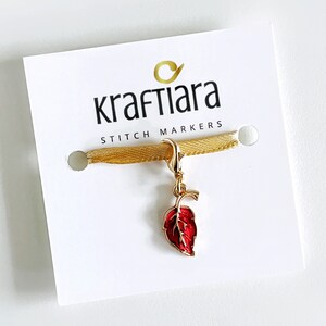 Nature stitch marker, Knitting stitch marker, gift for knitters, gift for crocheters, red leaf, kraftiara markers
