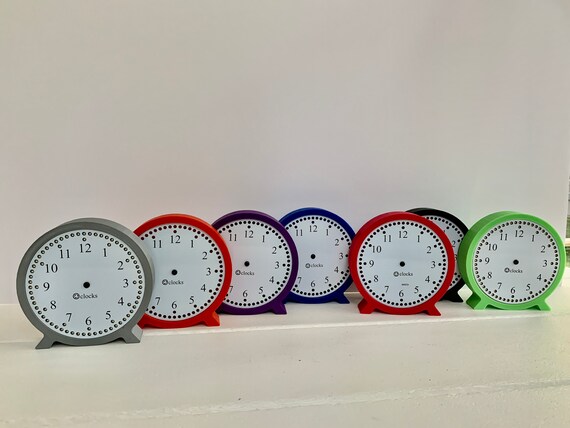 Clocks Home & Living Home Décor usb power special effects on the hr and ...