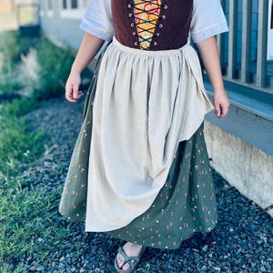 Off-White 100% Cotton Half Apron – Historical Gathered Waist Apron with Extra Long Ties – Cottagecore Prairie Farmhouse Style