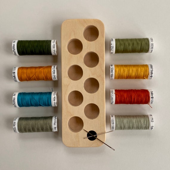 24 Spools Thread Holder Organizer Clear Sewing Storage Box Embroidery Thread Organizer for 24 Spools Home Embroidery Quilting and Sewing Threads