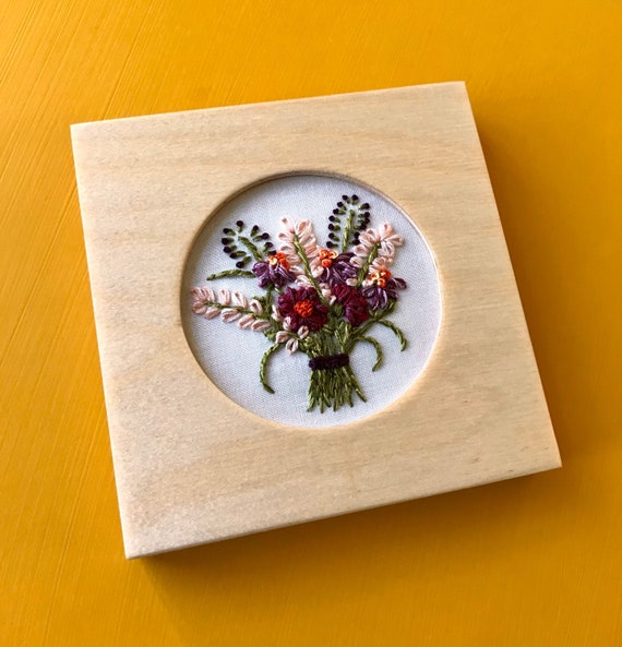 Square Embroidery Frame Wooden Pendant Ornament Cross Stitch Hoop Square Embroidery Frame Wooden Pendant Ornament Cross Stitch Hoop