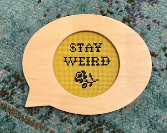 Bubble Embroidery Frame: Wooded Hoop Art Display (for 4" Hoop)