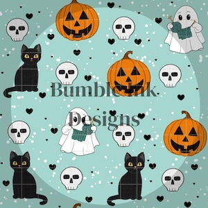 Könnte beinhalten: Ein sich wiederholendes Muster mit Halloween-Illustrationen. Das Design umfasst orangefarbene Kürbisse, weiße Totenköpfe, schwarze Katzen und Geister, die mit grüner Wolle stricken, vor einem hellblauen Hintergrund mit schwarzen Herzen und weißen Punkten. Der Text "Bumbleink Designs" ist ebenfalls vorhanden.