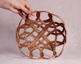 Akebia Pattern Basket | Chocolate Vine Basketry |woven natural Plants | Willow weaving | Japanese Knots