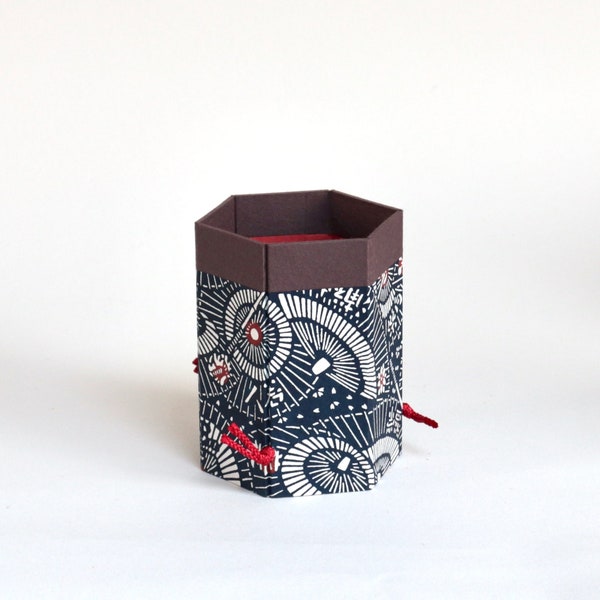 Pop-Up Pen Holder BLUES&GREENS/ Stationary Holder Stand / Desktop organizer storage box / Handmade Japanese Washi / Chiyogami Yuzen