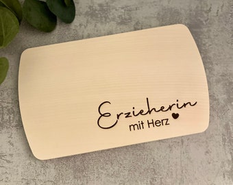 Frühstücksbrett | Schneidebrett | Holzbrettchen | Geschenkidee für Erzieher | Erzieherin mit Herz | JomaroDesign