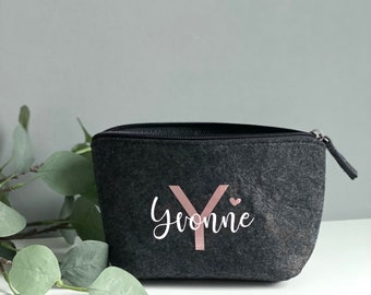 personalized felt cosmetic bag | cosmetic bag | gift idea | JomaroDesign