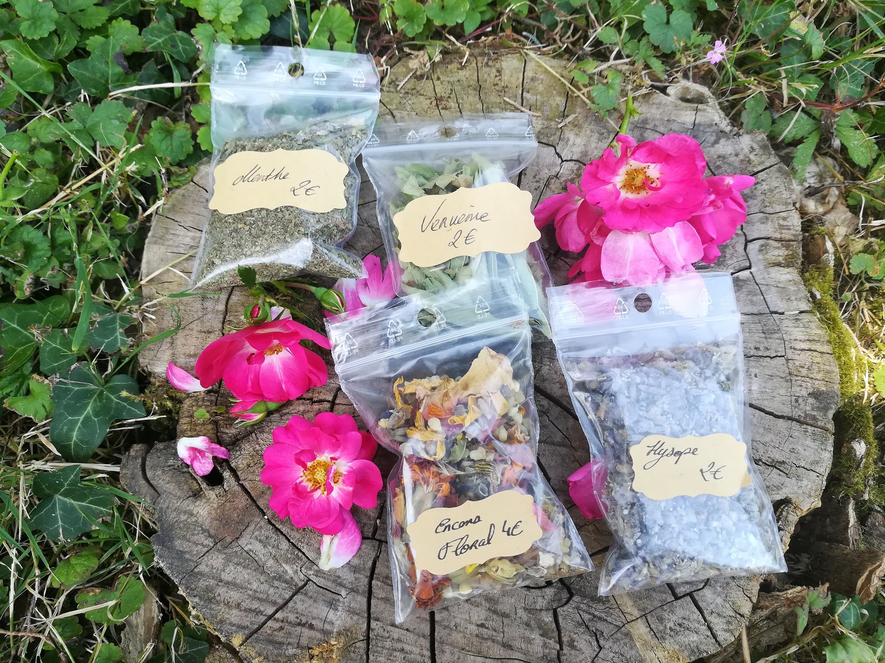 Sachets d'herbes Sèches et Encens Floral