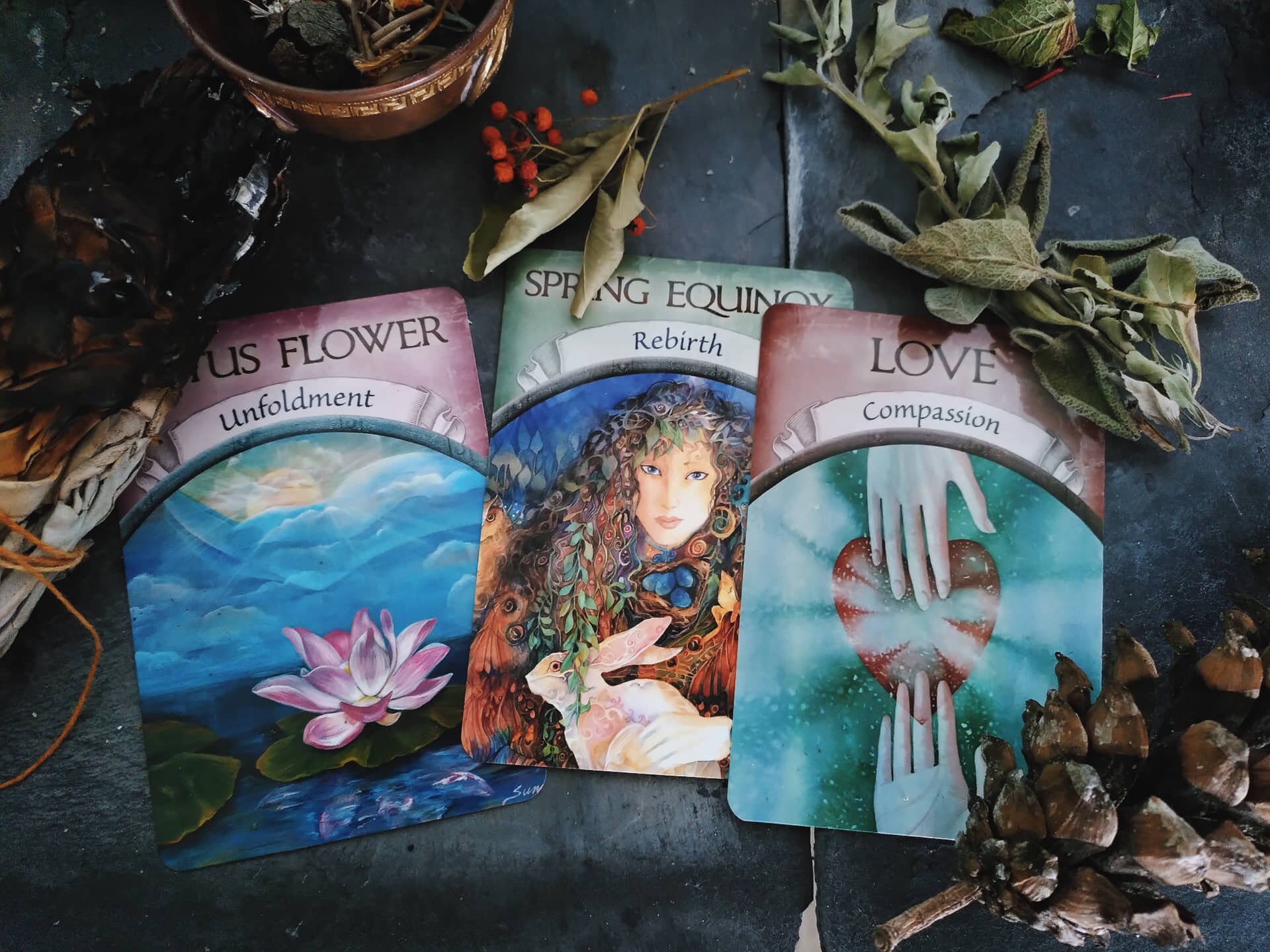 Tirage Passé Présent Futur avec L'oracle Earth Magic, Réponse en 24H, 3 Cartes