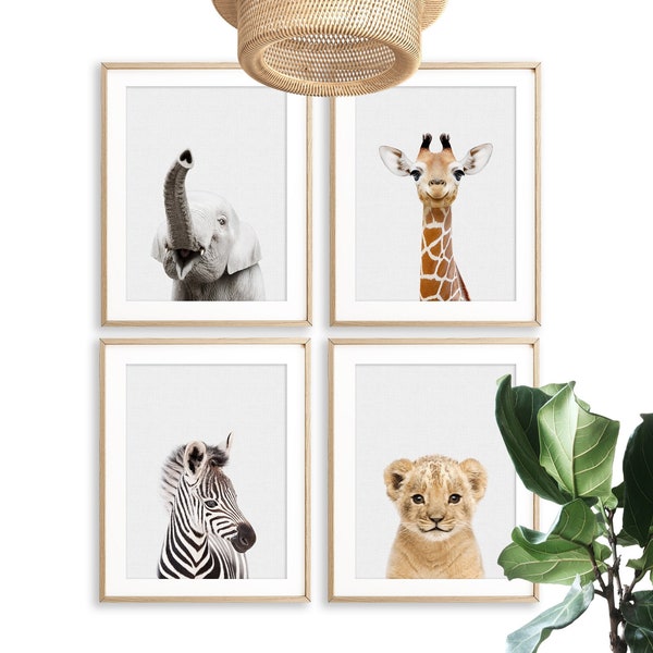 Safari Nursery Prints Set de 4 bébés animaux Print Safari Animal Prints pour Jungle Nursery Wall Art Zoo Jungle Animal Decor TÉLÉCHARGEMENT NUMÉRIQUE