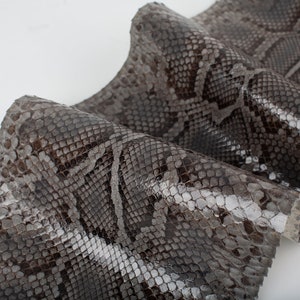 Gris/Noir Imprimé ITALIEN authentique SNAKE AYERS (non cité) cuir brillant