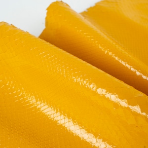 Amarillo ITALIANO genuino SERPIENTE AYERS (no Cites) piel brillante de cuero