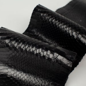 Peau en cuir noir ITALIEN authentique SNAKE AYERS (non Cites)
