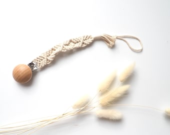 Baby dummy chain, natural dummy chain, baby boy/ baby girl, baby gift homemade macrame dummy chain