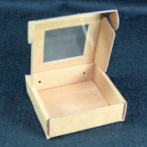 LF2 Recycled Kraft Card Box with clear PVC Window , 3,5x3,5x1,18in (9x9x3cm), Gift Packaging Boxe; Card Boxe for DIY; Packaging Boxe.