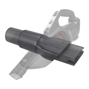 Puede incluir: Un accesorio negro para aspiradora con una boquilla larga y cilíndrica y un extremo plano y rectangular. El accesorio está hecho de plástico negro mate y está diseñado para adaptarse a una aspiradora de mano.