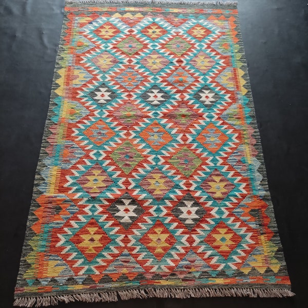 Kilim Rug Classic, Handmade Artisan Afghan Turkish Aztec Geometric Wool Kilim Rug 200x131 CM