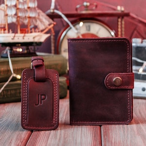 Funda de cuero grabada para pasaporte, Cartera personalizada para pasaporte, Porta pasaporte con monograma, Estuche de cuero para pasaporte, Juego de etiquetas para pasaporte y equipaje
