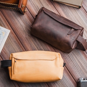 Leather travel dopp kit, Monogrammed dopp kit leather, Mens shaving kit, Travel toiletry bag men, Customized dopp kit, Mens wash bag