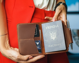 Passport wallet men,Passport wallet leather,Passport case for men,Leather passport holder for men,Leather passport holder personalized