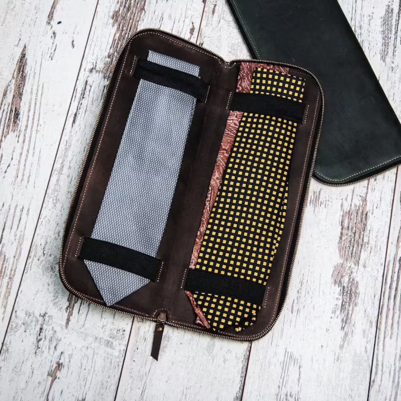 Personalized tie case,Mens tie case,Travel tie case,Personalized tie organizer,Leather tie organizer