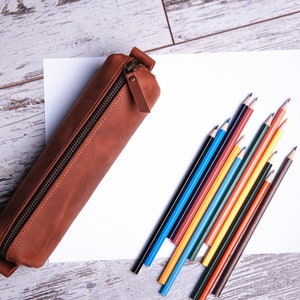 Leather pen pouch,Pencil case leather,Zipper pen pouch,Zipper pencil holder,Zipper pen holder,Brown pencil case,Zipper pencil case