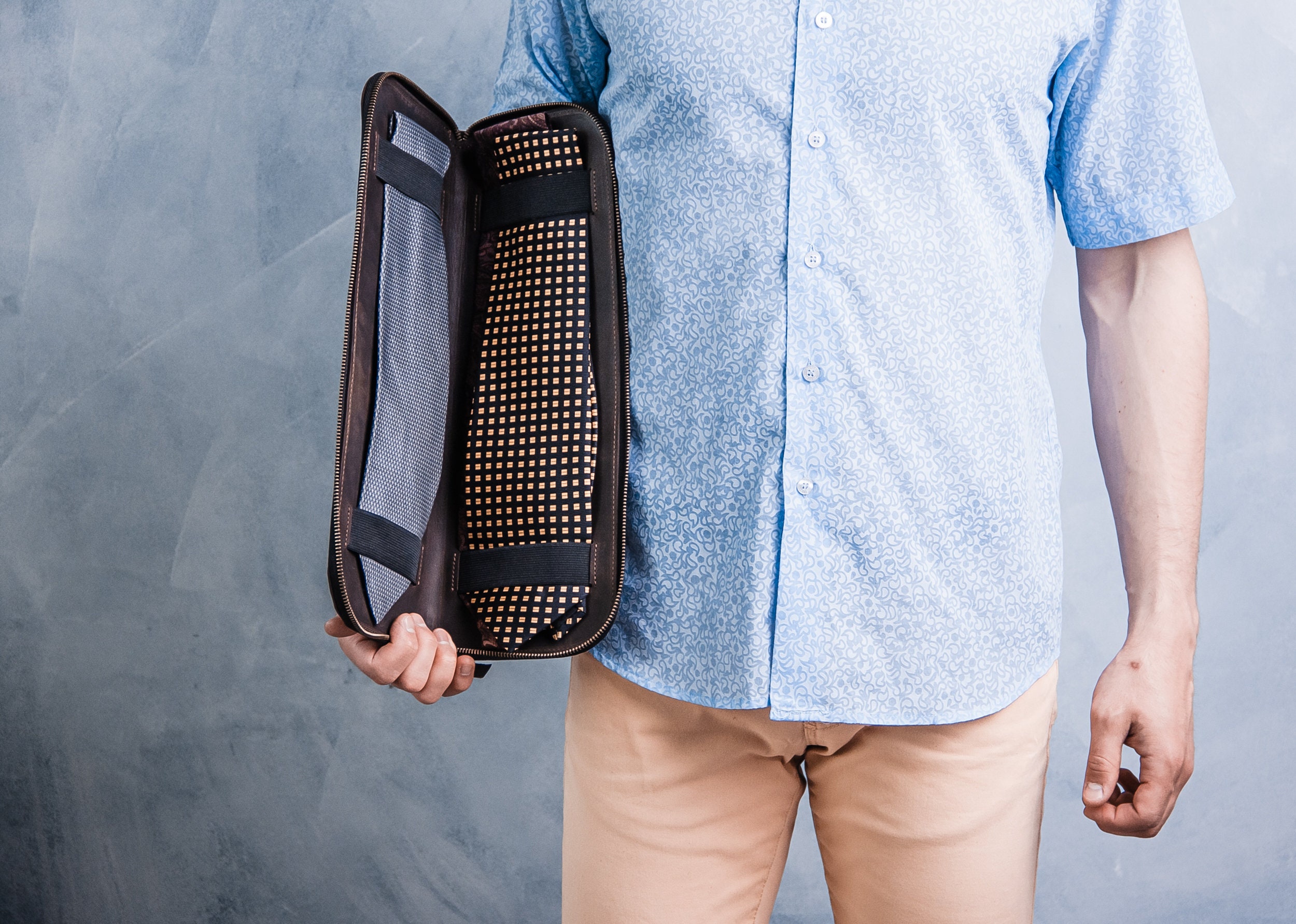 Personalized tie case,Mens tie case,Travel tie case,Personalized tie organizer,Leather tie organizer