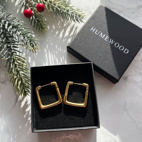 Gold square hoops deals