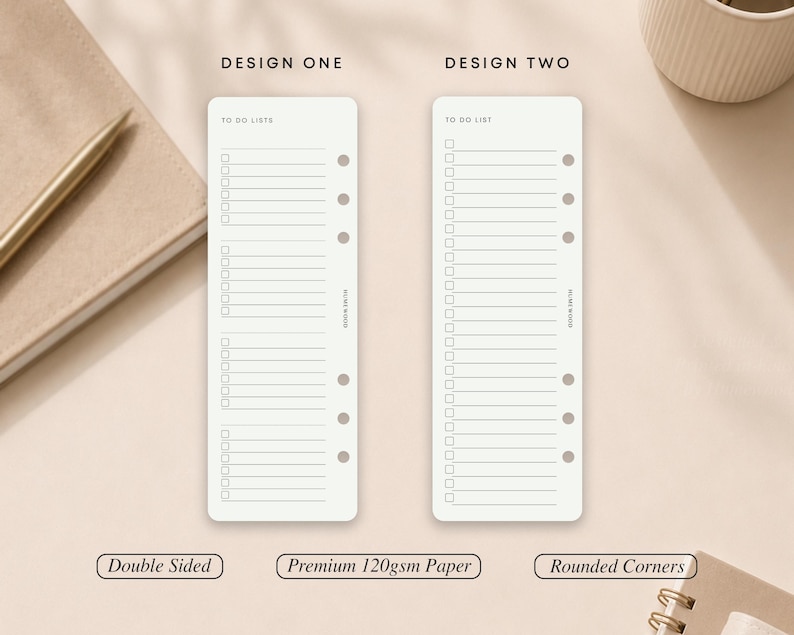 Peut inclure: Deux inserts de planificateur blancs avec des coins arrondis et six trous perfor&eacute;s sur le c&ocirc;t&eacute;. Le design un pr&eacute;sente trois sections de listes de t&acirc;ches, tandis que le design deux montre une longue liste. Le texte TO DO LISTS ou TO DO LIST est inclus.