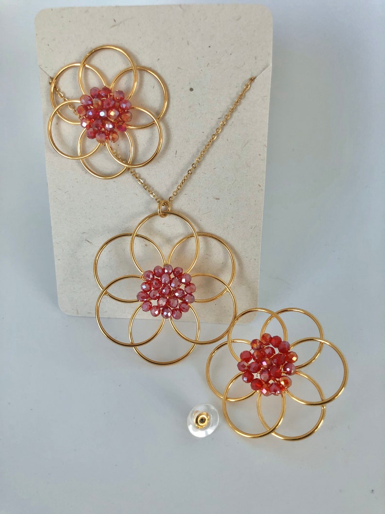 Gold Flower with Red Beads Necklace and Stud Earrings