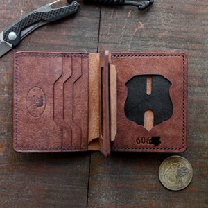 CBSA - Cartera para credencial con 3 bolsillos y pliegue central