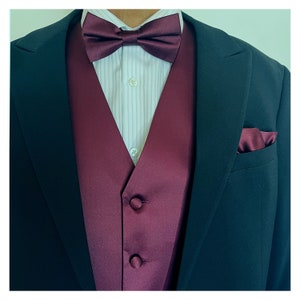 Dark Burgundy Wine Solid Plain Men&#39;s Vest Pre-tied bow tie and Pocket Square 3pcs Set for all formal or casual occasion Prom Wedding Party