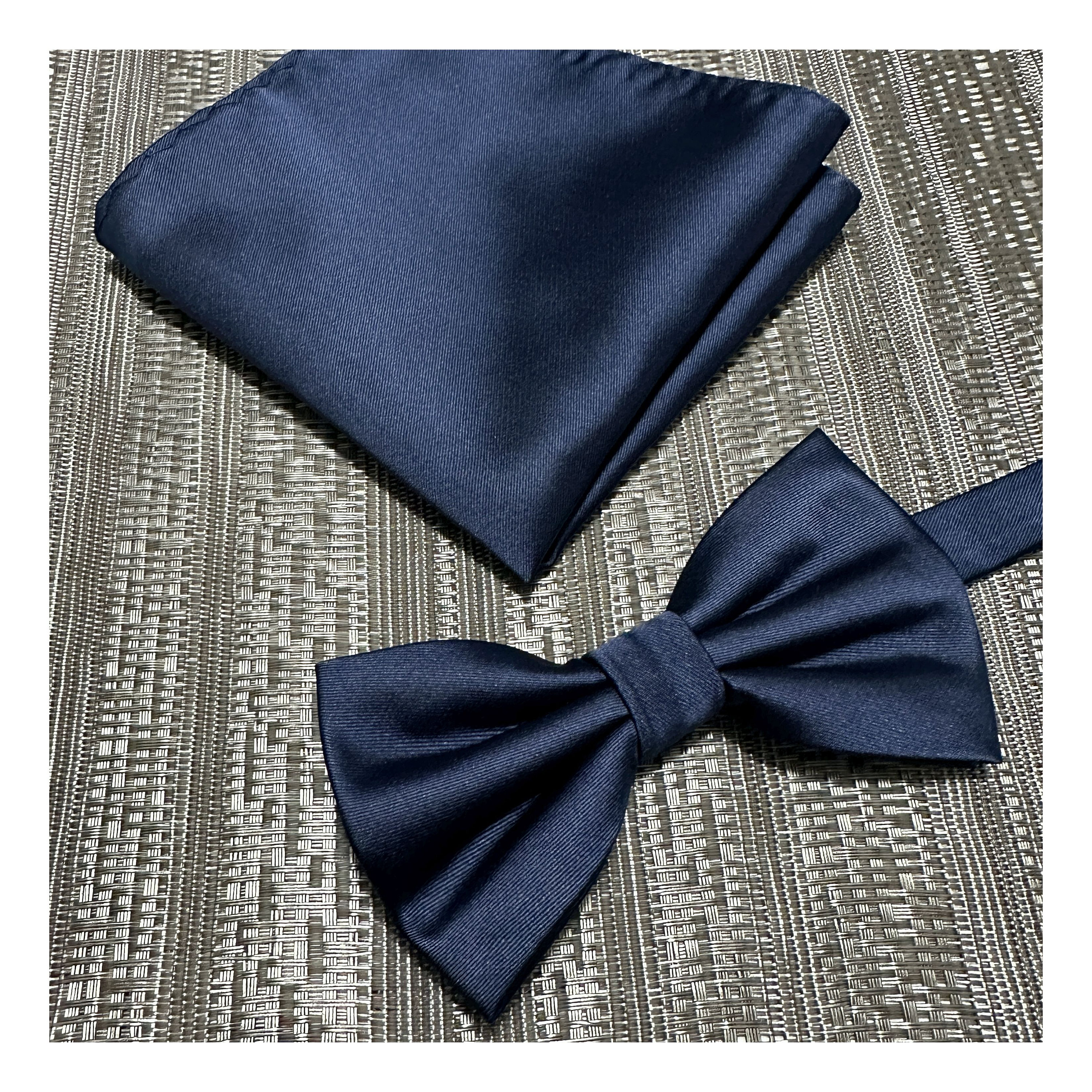 Escarpins Dune à Noeud Satin Bleu Marine - Taille 36 / UK 3 - Talons Plats - Occasion