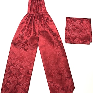 Rode Paisley Free Style Casual Ascot Cravat en Pocket Square Set