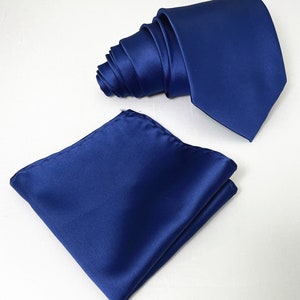 コバルトブルー無地セルフタイネクタイとポケットチーフハンカチハンカチセットネイビー