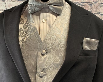 Silver Gray Paisley Men's Vest Pre-tied bow tie and Pocket Square 3pcs Set for all formal or casual Prom Wedding Party