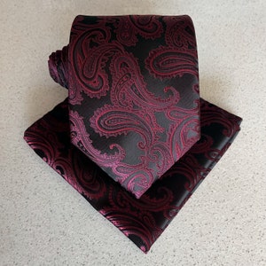 Paisley Dark Burgundy Wine / Black Necktie and Pocket Square Set 3.5" Classic Width